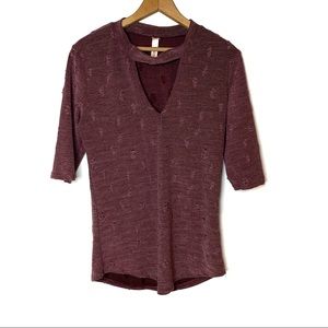 CACIA DISTRESSED SHORT SLEEVE